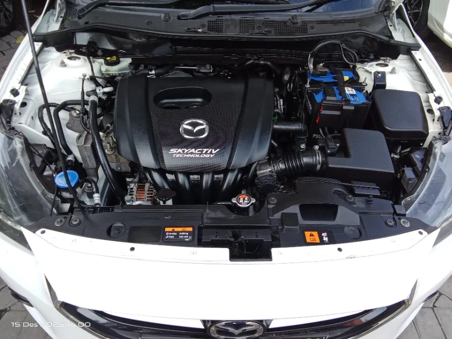 Foto Mobil Bekas Mesin Mazda 2 1.5 GT Skyactiv tahun 2015